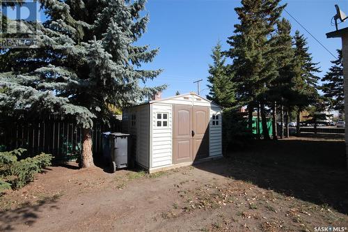 991 107Th Street, North Battleford, SK - Outdoor