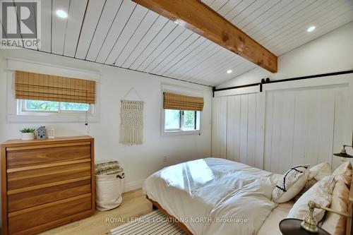 118 Wards Rd, Blue Mountains, ON -  Photo Showing Bedroom