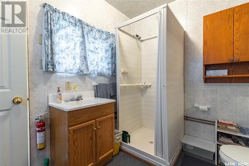 24 Rose Crescent, Pike Lake, SK - Indoor Photo Showing Bathroom