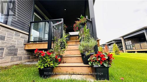 #33 -8974 Wiiloughby Dr, Niagara Falls, ON - Outdoor With Exterior