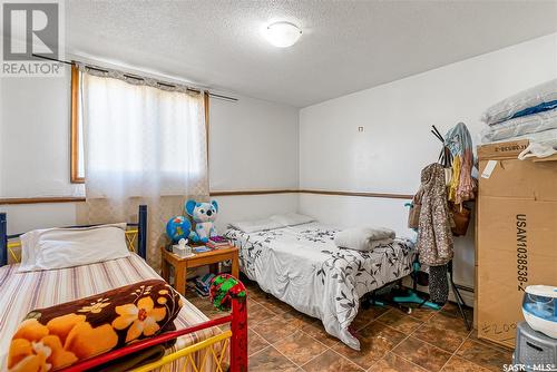 206 Lindsay Place, Saskatoon, SK - Indoor Photo Showing Bedroom