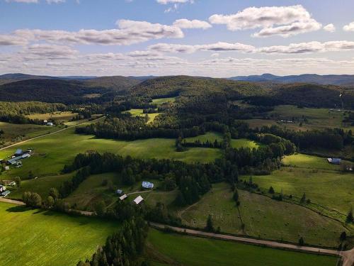 Aerial photo - 8 Ch. Thomson O., Arundel, QC 