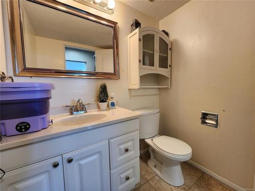 204-7450 Rupert St, Port Hardy, BC - Indoor Photo Showing Bathroom