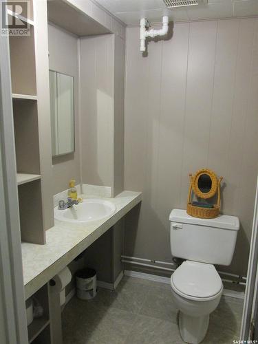 201 Cartha Drive, Nipawin, SK - Indoor Photo Showing Bathroom