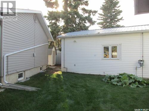 201 Cartha Drive, Nipawin, SK - Outdoor With Exterior