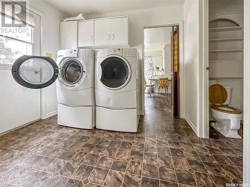 807 Elsinore Street, Whitewood, SK - Indoor Photo Showing Laundry Room