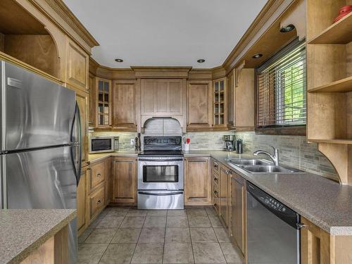 Kitchen - 10A  - 10B Ch. Blanc, Stoneham-Et-Tewkesbury, QC - Indoor Photo Showing Kitchen With Double Sink