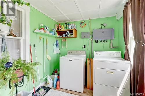 570 Good Corner Road, Lakeville, NB - Indoor Photo Showing Laundry Room