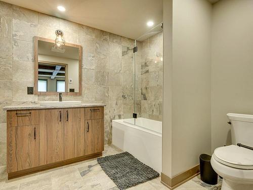 Bathroom - 130 Rue Allen, Morin-Heights, QC - Indoor Photo Showing Bathroom