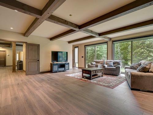 Family room - 130 Rue Allen, Morin-Heights, QC - Indoor Photo Showing Living Room