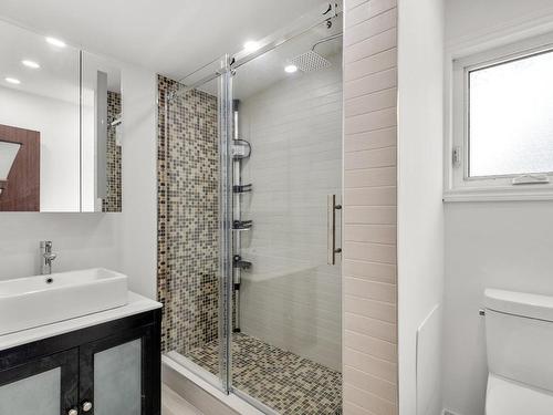 Salle de bains - 5771 Av. Hudson, Côte-Saint-Luc, QC - Indoor Photo Showing Bathroom