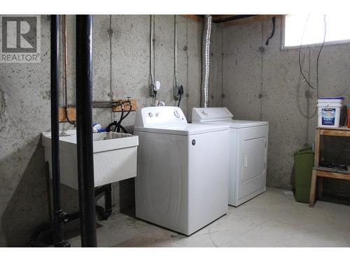 11 Grayling Crescent, Mackenzie, BC - Indoor Photo Showing Laundry Room