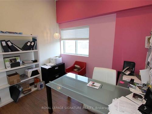 9-2458 Dundas St W, Mississauga, ON 