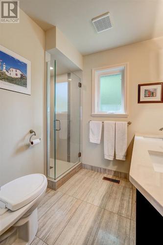 14010 Latimer Avenue, Summerland, BC - Indoor Photo Showing Bathroom