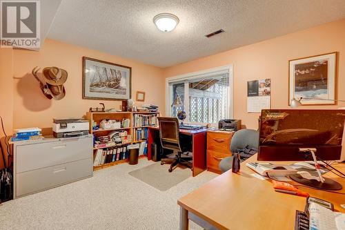 14010 Latimer Avenue, Summerland, BC - Indoor Photo Showing Office