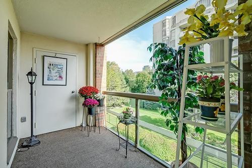 1225 North Shore Boulevard E|Unit #405, Burlington, ON - Outdoor With Balcony With Exterior