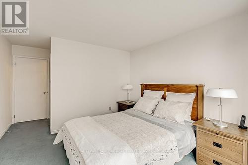 #405 -1225 North Shore Blvd E, Burlington, ON - Indoor Photo Showing Bedroom