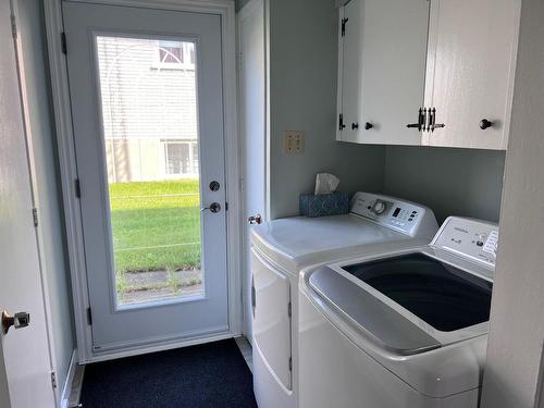 Laundry room - 88 Rue Pelletier, Drummondville, QC - Indoor Photo Showing Laundry Room