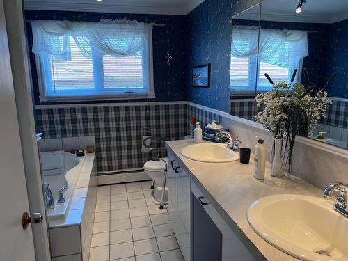 Salle de bains - 88 Rue Pelletier, Drummondville, QC - Indoor Photo Showing Bathroom