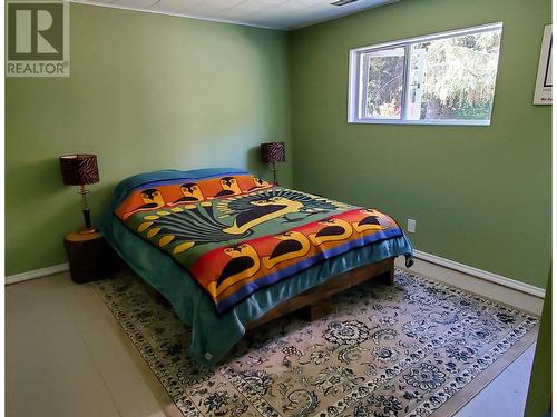 1690 Mackenzie 20 Highway, Bella Coola, BC - Indoor Photo Showing Bedroom