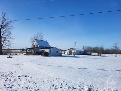 18561 County 43 Road, Apple Hill, ON 