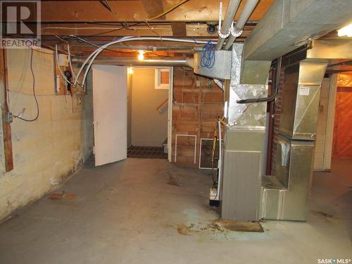 121 Central Boulevard, Nipawin, SK - Indoor Photo Showing Basement