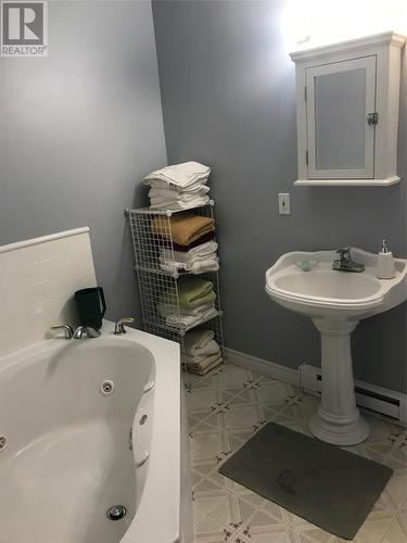13 Goose Cove Road, North Harbour, NL - Indoor Photo Showing Bathroom