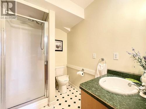 1282 Lakeview Cove Place, West Kelowna, BC - Indoor Photo Showing Bathroom