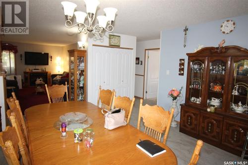 597 4Th Street W, Shaunavon, SK - Indoor Photo Showing Dining Room