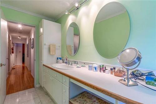 183 Main Street S, Brant County, ON - Indoor Photo Showing Bathroom