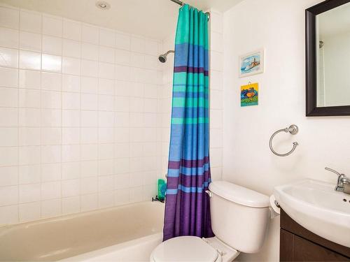 Salle de bains - 325  - 327 Av. Melville, Westmount, QC - Indoor Photo Showing Bathroom