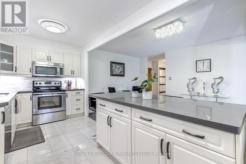 #202 -50 Baif Blvd, Richmond Hill, ON - Indoor Photo Showing Kitchen With Stainless Steel Kitchen