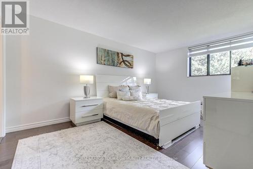 #202 -50 Baif Blvd, Richmond Hill, ON - Indoor Photo Showing Bedroom