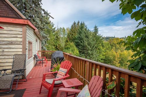 2007 Princess Avenue, Rossland, BC - Outdoor With Exterior