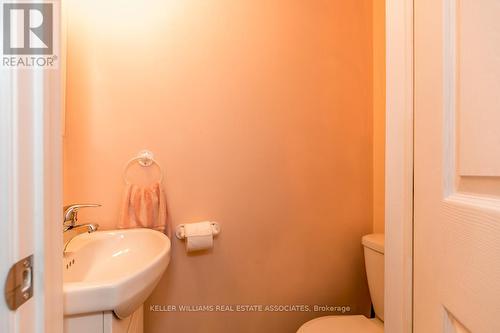 5 Pennsylvania Ave, Wasaga Beach, ON - Indoor Photo Showing Bathroom