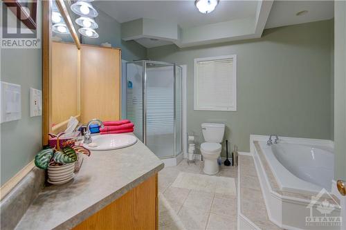 54 Harmons Lane, Westport, ON - Indoor Photo Showing Bathroom