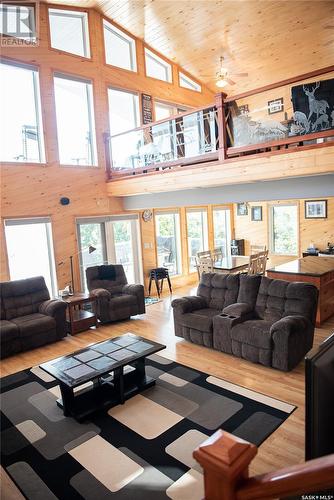 53 Lake Side Drive, Kipabiskau Lake, SK - Indoor Photo Showing Living Room