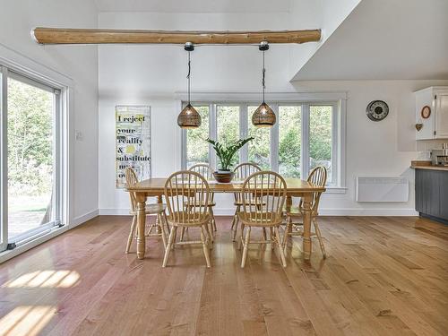 Overall view - 1934 Rue De La Gillespie, Val-David, QC - Indoor Photo Showing Dining Room