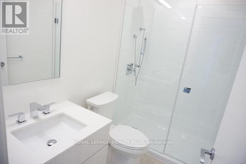 #2416 -25 Richmond St E, Toronto, ON - Indoor Photo Showing Bathroom