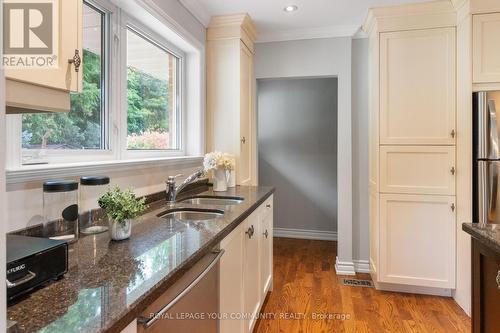 245 Avenue Rd, Newmarket, ON - Indoor Photo Showing Kitchen With Double Sink
