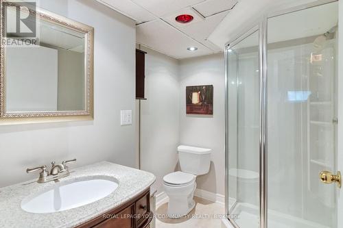 245 Avenue Rd, Newmarket, ON - Indoor Photo Showing Bathroom