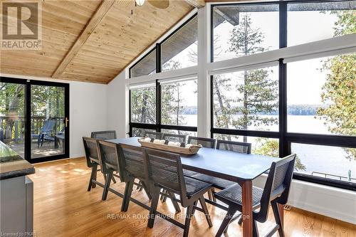 1930 White Lake Rd E, Douro-Dummer, ON - Indoor Photo Showing Dining Room