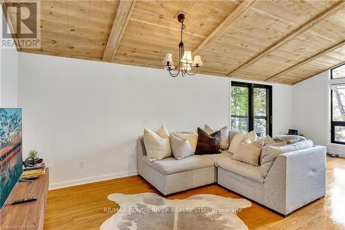 1930 White Lake Road E, Douro-Dummer, ON - Indoor Photo Showing Living Room