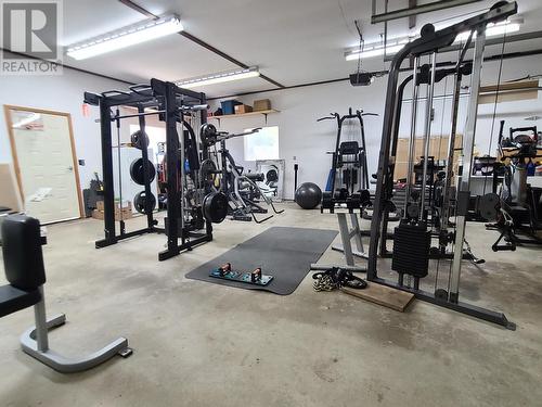 1505 S 5 Highway, Valemount, BC - Indoor Photo Showing Gym Room