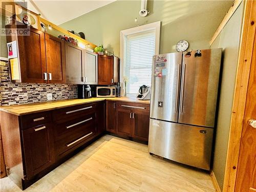29 White Church Road, Spring Bay, Manitoulin Island, ON - Indoor Photo Showing Kitchen