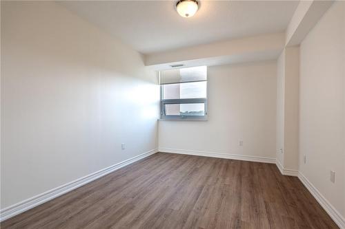 500 Green Road|Unit #717, Stoney Creek, ON - Indoor Photo Showing Other Room