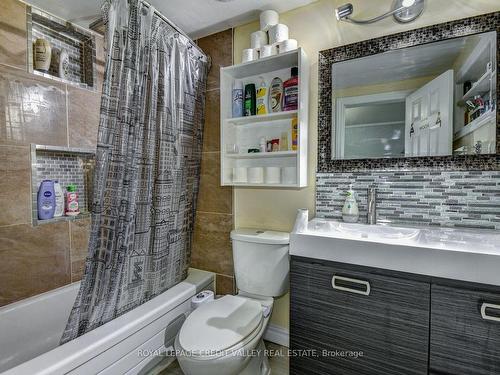 23 Snow Rd, Bancroft, ON - Indoor Photo Showing Bathroom