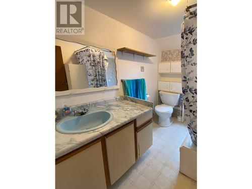 336 W 9Th Avenue, Prince Rupert, BC - Indoor Photo Showing Bathroom