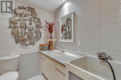 72 Chadwin Dr, Kawartha Lakes, ON - Indoor Photo Showing Bathroom
