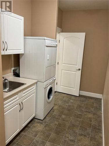 4035 Gellatly Road S Unit# 235, West Kelowna, BC - Indoor Photo Showing Laundry Room